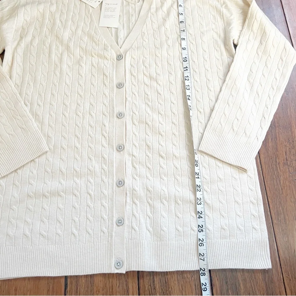 NWT Cable Knit V Neck Cardigan Sweater Button Medium Cream Preppy Academia Soft